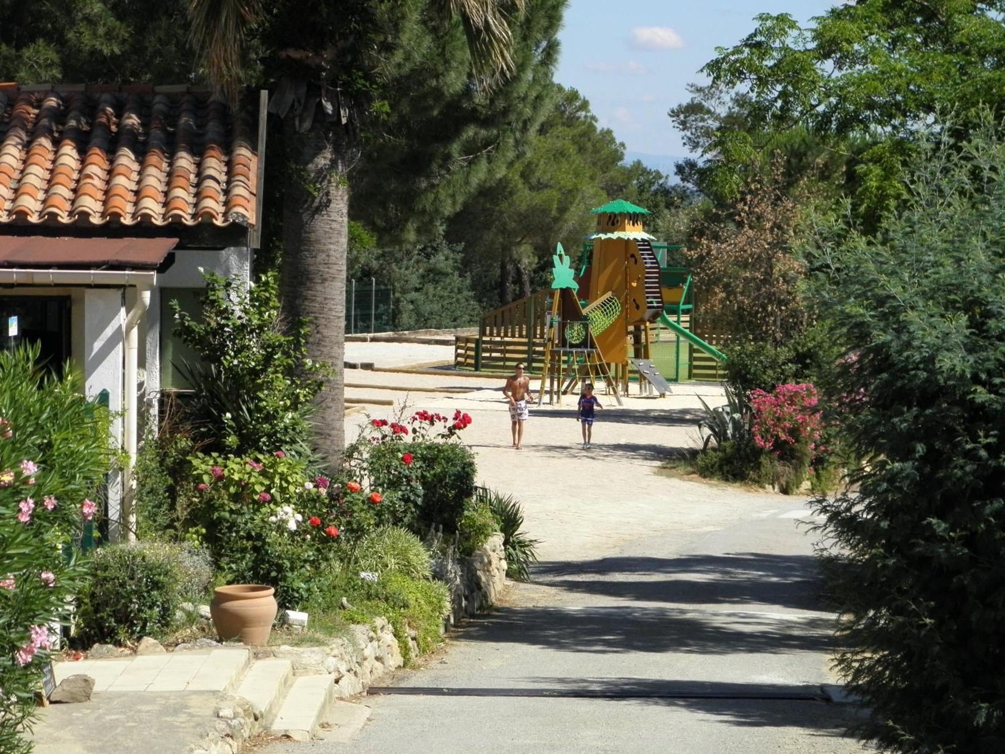 Camping Des Alberes Laroque-des-Albères Buitenkant foto