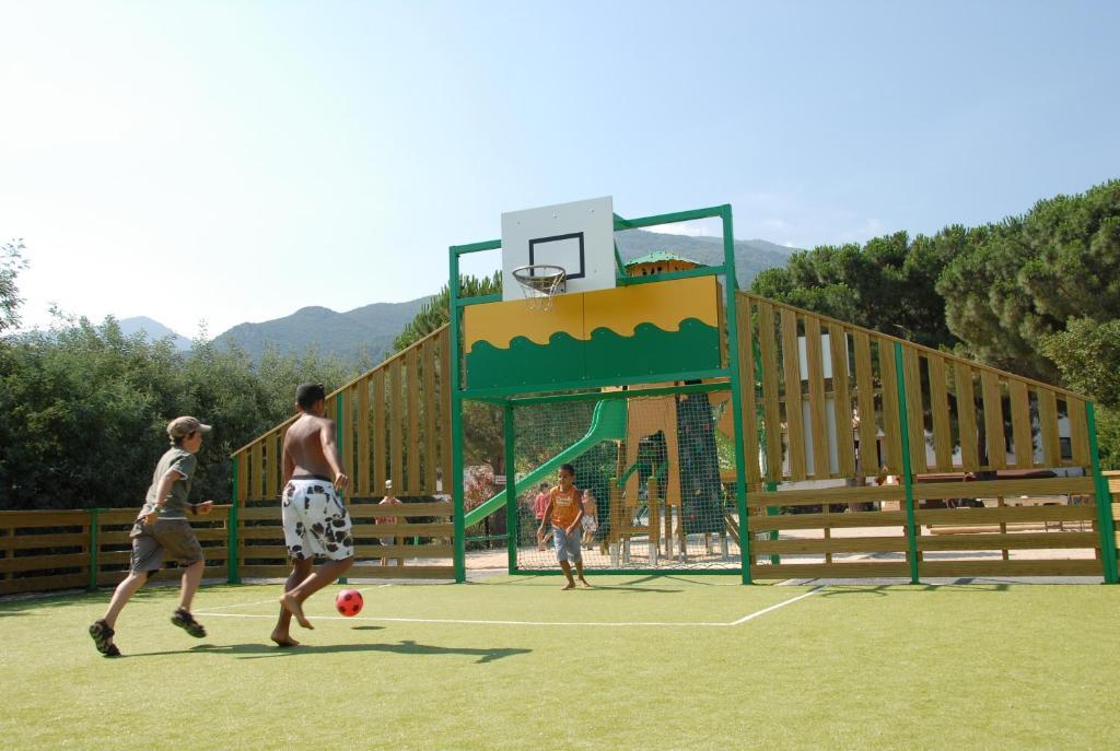 Camping Des Alberes Laroque-des-Albères Buitenkant foto